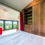 Aminta Apartment *