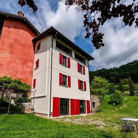 アパート Aminta ベルガモ