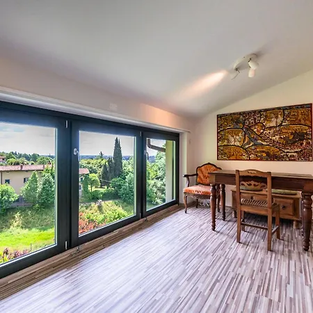 公寓 Aminta 贝尔加莫